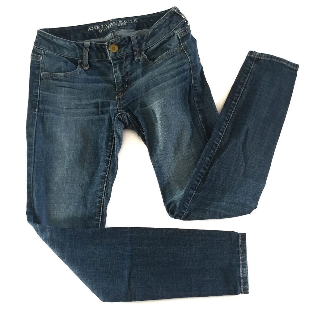 AEO | Super Stretch Dark Jegging Size 2 Short